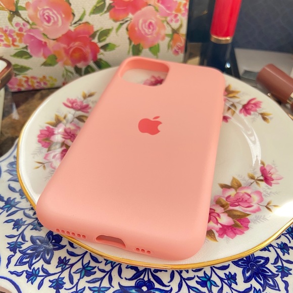 iPhone 11 Pro apple case silicone new - Picture 2 of 7